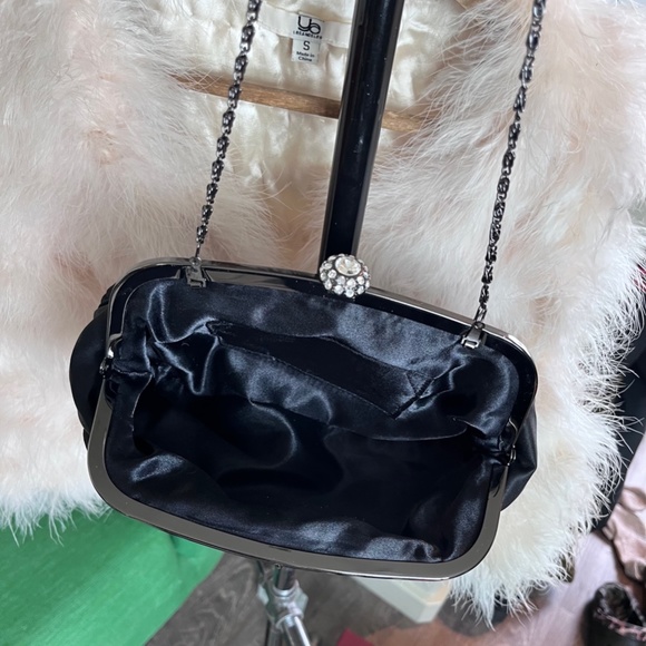 Purse - Picture 4 of 9